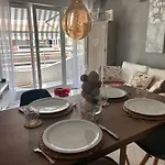 Lamer شقة جوان ليه باه