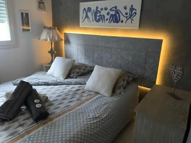 Apartment Lamer